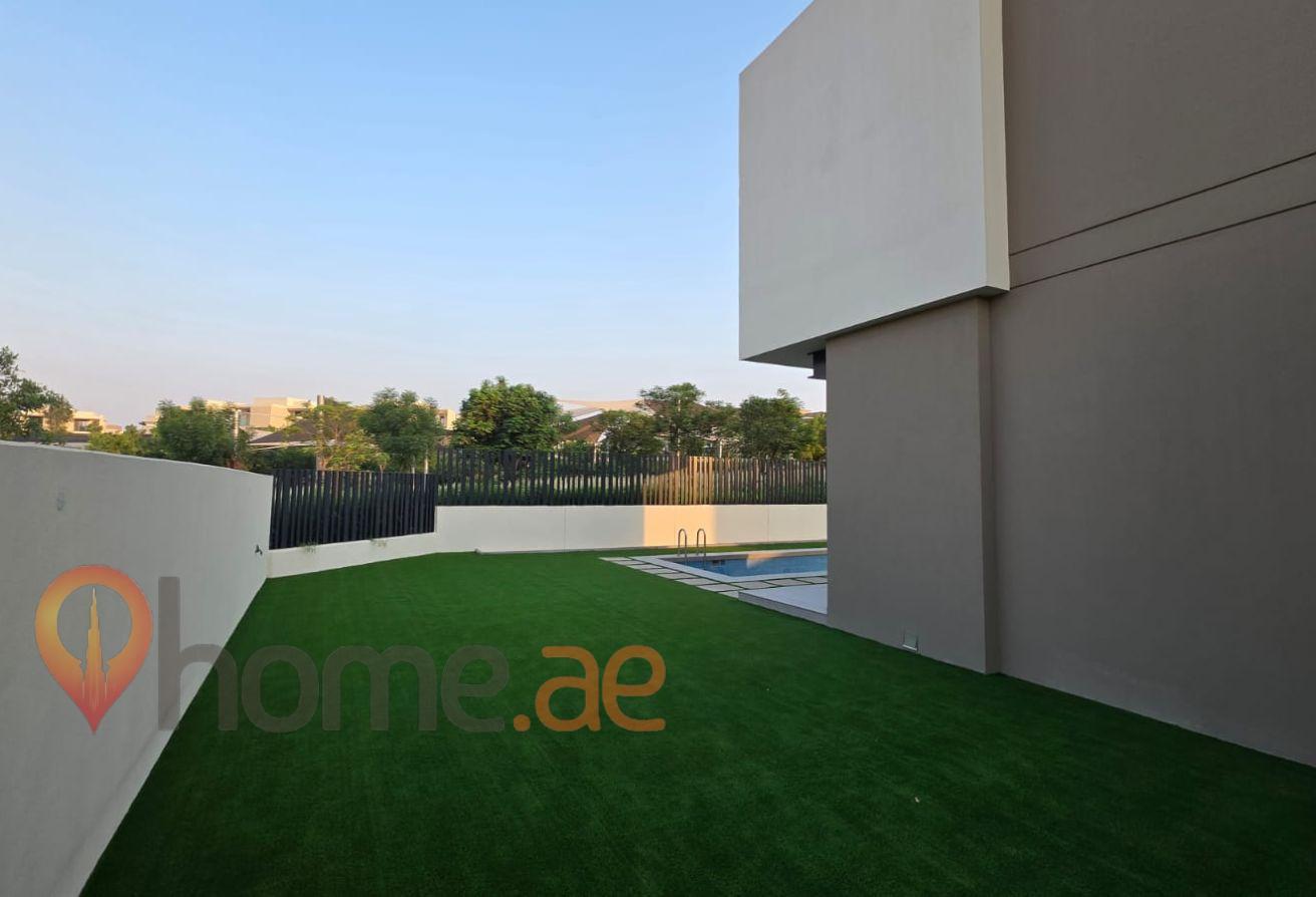 4BR Villa | Private Pool | Landscaped Garden photo 22