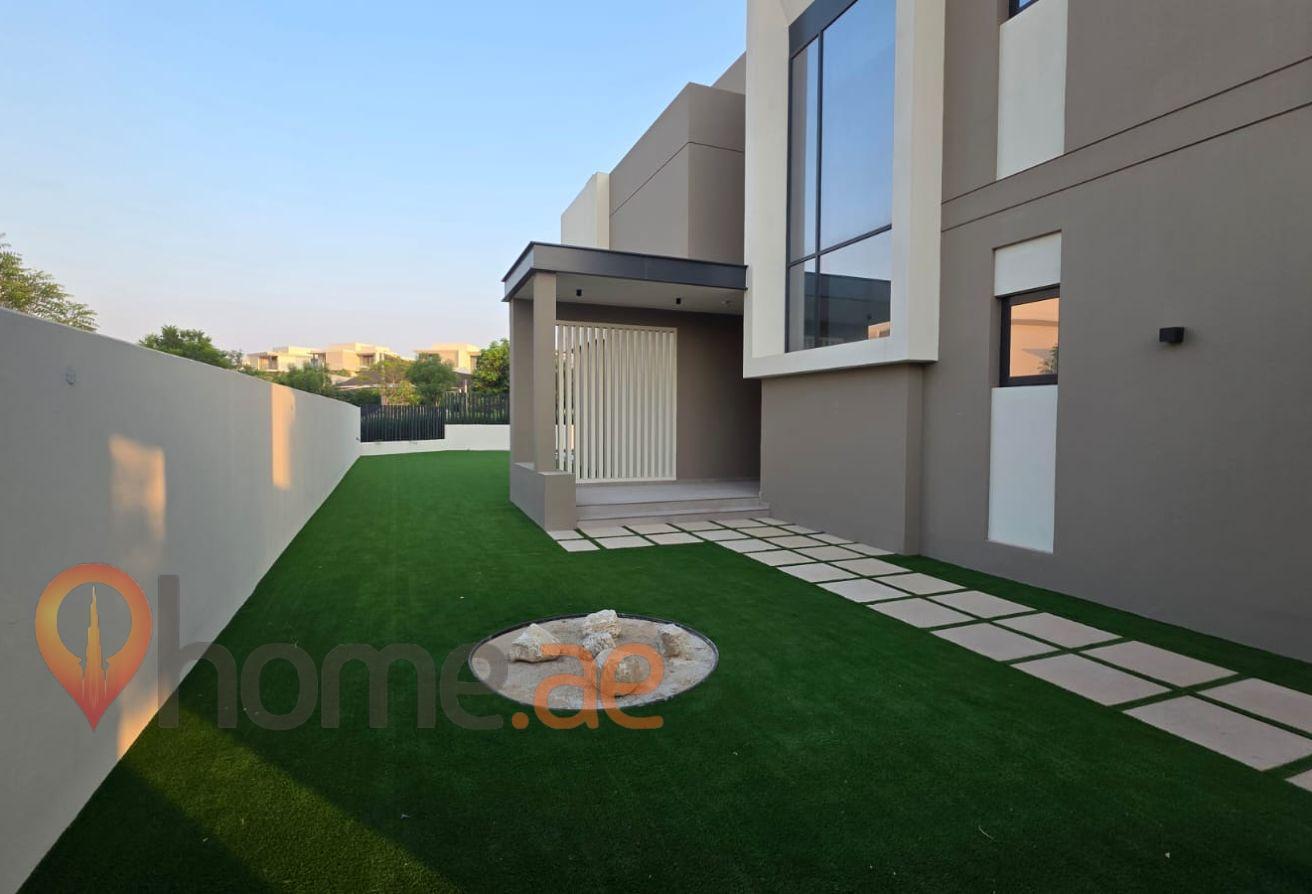 4BR Villa | Private Pool | Landscaped Garden photo 27