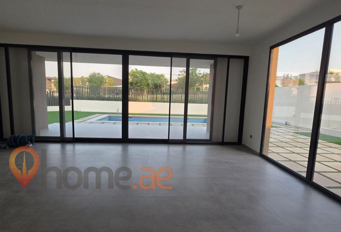 4BR Villa | Private Pool | Landscaped Garden photo 6