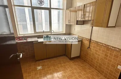 Apartment - 2 Bedrooms - 2 Bathrooms for rent in Al Qulaya'ah - Al Sharq - Sharjah