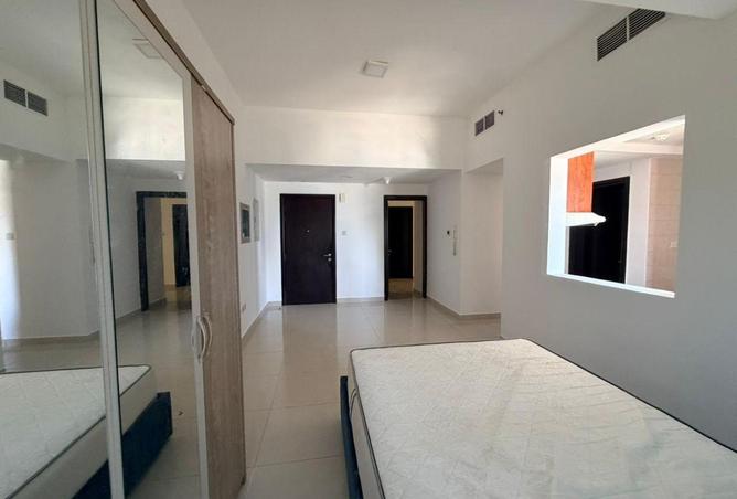 97802413 - Property Image 2