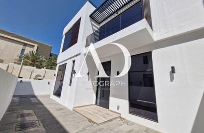 Villa - 6 Bedrooms - 6 Bathrooms for rent in Jumeirah 1 Villas - Jumeirah 1 - Jumeirah - Dubai