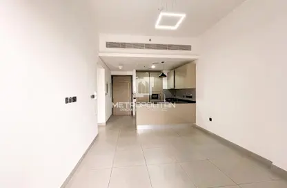 شقة - 2 غرف نوم - 2 حمامات للايجار في برج ريجيل - الضاحية 10 - قرية جميرا الدائرية - دبي