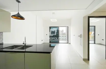 شقة - 2 غرف نوم - 2 حمامات للايجار في برج ريجيل - الضاحية 10 - قرية جميرا الدائرية - دبي