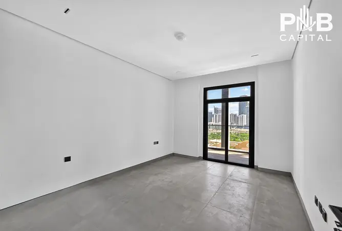 100854255 - Property Image 3