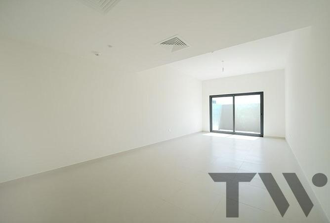 76966167 - Property Image 2