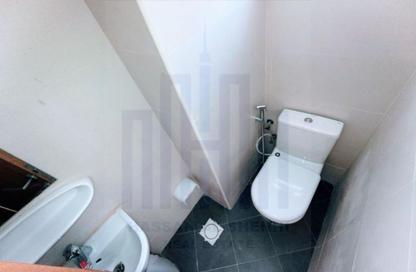Apartment - 1 - 2 for rent in Fire Station Road - Muwaileh - Sharjah