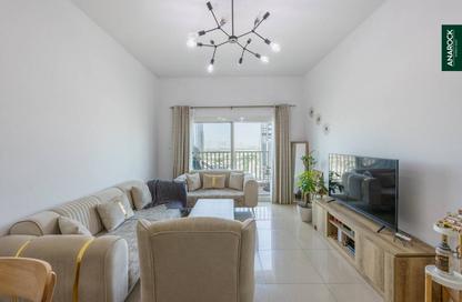 Apartment - 1 - 2 for sale in Centrium Tower 1 - Centrium Towers - Dubai Production City (IMPZ) - Dubai