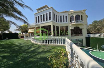 Villa - 7+ - 7+ for rent in Sector E - Emirates Hills - Dubai