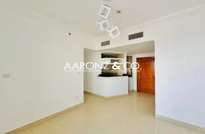 شقة - غرفة نوم - 1 حمام للبيع في برج مانشستر - دبي مارينا - دبي