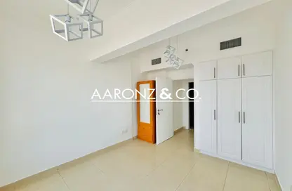 Apartment - 1 Bedroom - 1 Bathroom for sale in Manchester Tower - Dubai Marina - Dubai
