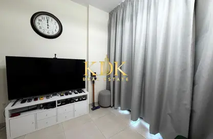Apartment - 1 Bedroom - 2 Bathrooms for rent in Central Park Tower - District 12 - Jumeirah Village Circle - Dubai