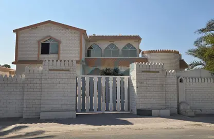 فيلا - 8 غرف نوم - 8 حمامات للايجار في شمال جلفار - رأس الخيمة