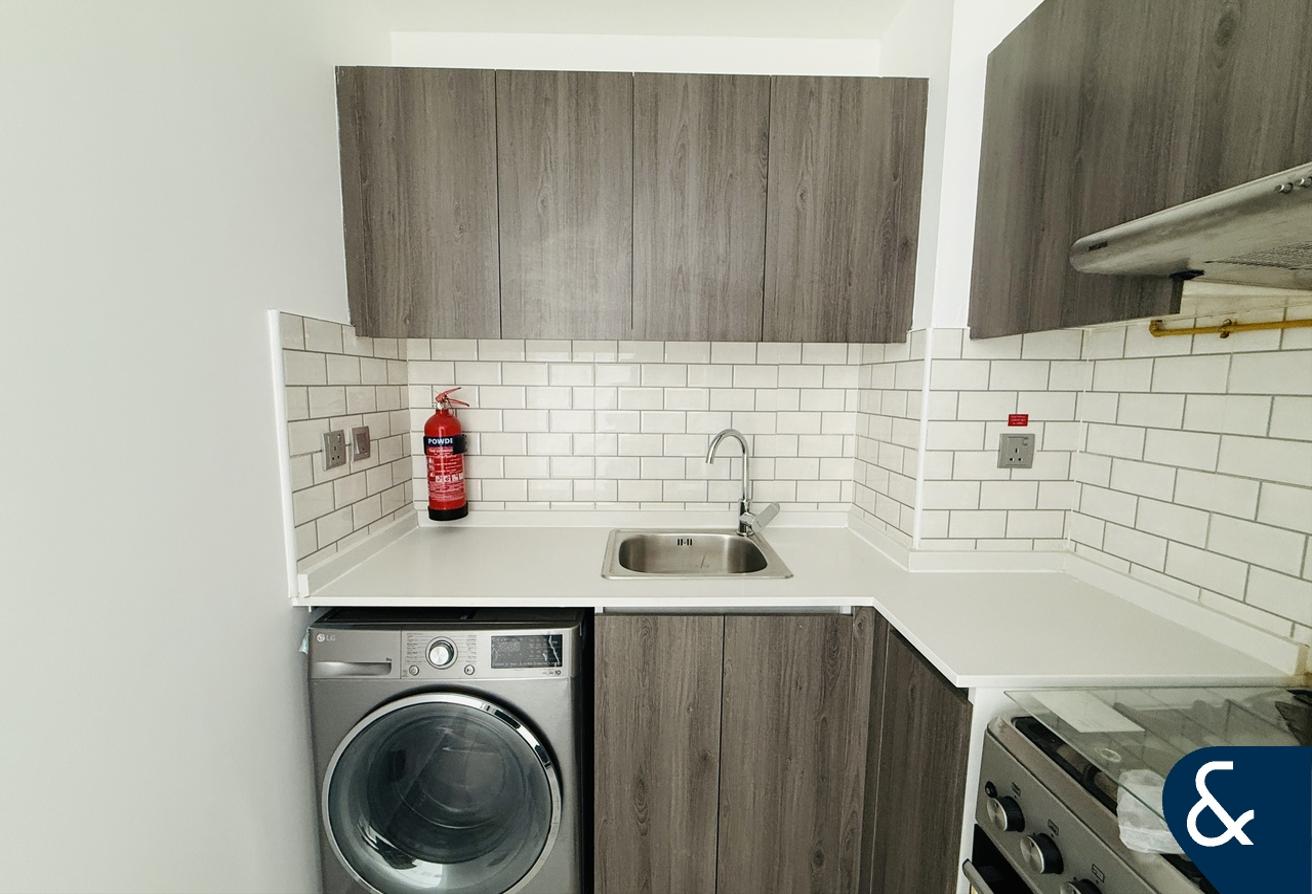 1 Bed | Modern Interior | Available Now photo 6