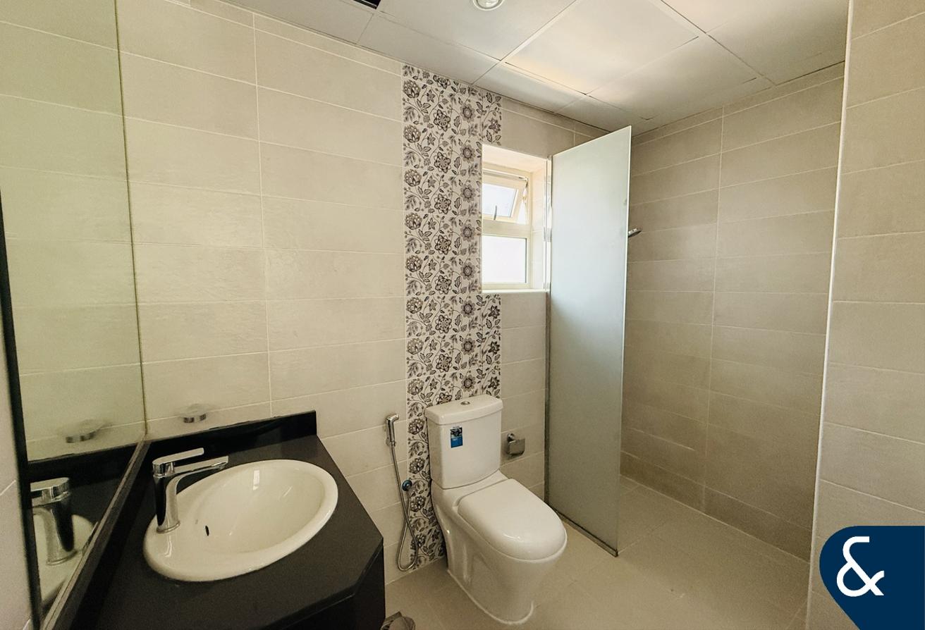 1 Bed | Modern Interior | Available Now photo 9