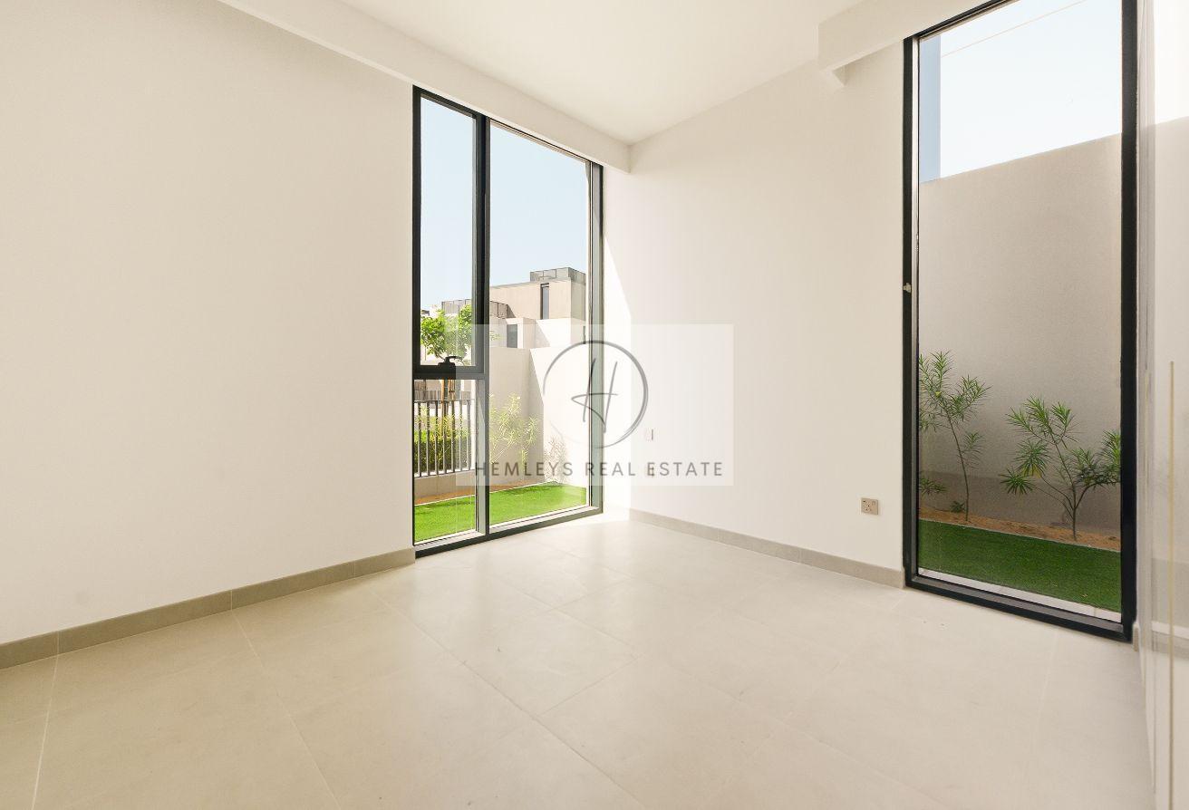 Landscaped | Prime Location | Corner photo 7