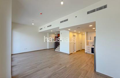 Apartment - 3 Bedrooms - 3 Bathrooms for rent in The Regent - Town Square - Dubai