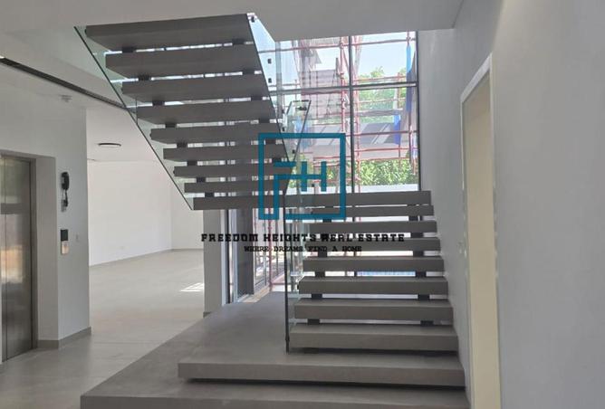 73882196 - Property Main Image