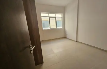 Apartment - 1 Bedroom - 2 Bathrooms for rent in Al Ameera Village - Ajman