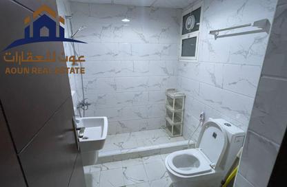 Apartment - 1 Bedroom - 2 Bathrooms for rent in Al Mamzar Plaza - Al Taawun Street - Al Taawun - Sharjah