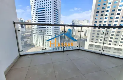 شقة - 3 غرف نوم - 4 حمامات للايجار في برج منازل 5 - شارع التعاون - التعاون - الشارقة