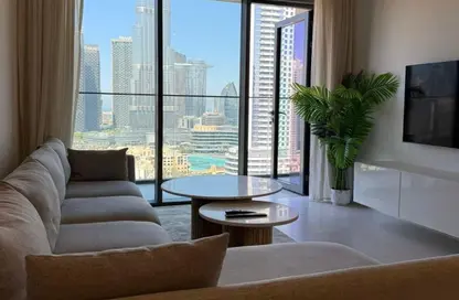 Apartment - 2 Bedrooms - 2 Bathrooms for rent in Burj Royale - Downtown Dubai - Dubai
