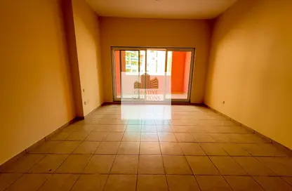 شقة - 6 حمامات للايجار في مباني الحدائق - الحدائق - دبي