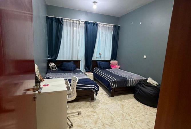 69893759 - Property Image 2