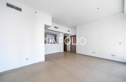 Apartment - 2 Bedrooms - 1 Bathroom for rent in Burj Vista Tower 1 - Burj Vista - Downtown Dubai - Dubai