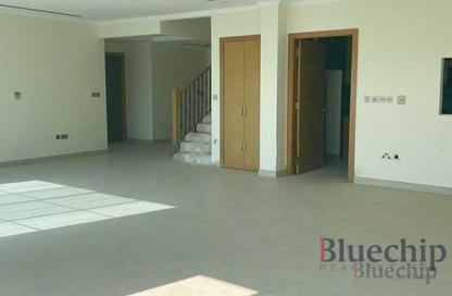 Villa - 4 Bedrooms - 4 Bathrooms for rent in District 8 - Jumeirah Park - Dubai Villa - 4 Bedrooms - 4 Bathrooms for rent in District 8 - Jumeirah Park - Dubai