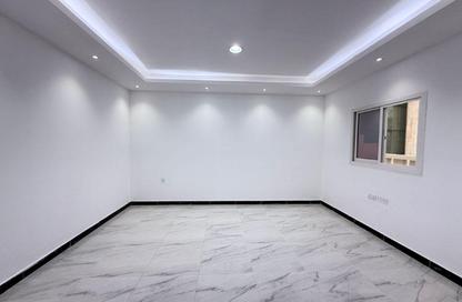 Apartment - Studio - 1 Bathroom for rent in Shakhbout City - Abu Dhabi