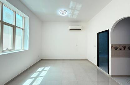 Apartment - Studio - 1 Bathroom for rent in Shakhbout City - Abu Dhabi