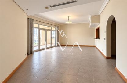 Apartment - 2 - 3 for rent in Al Das - Shoreline Apartments - Palm Jumeirah - Dubai