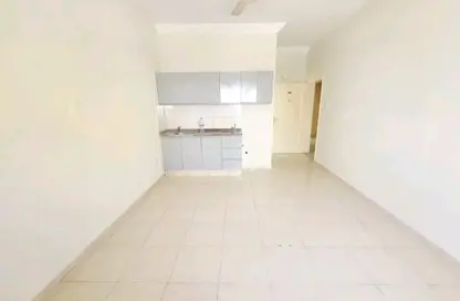 Apartment - Studio - 1 Bathroom for rent in Fire Station Road - Muwaileh - Sharjah
