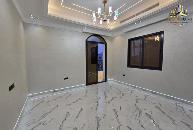 123359997 - Property Image 3