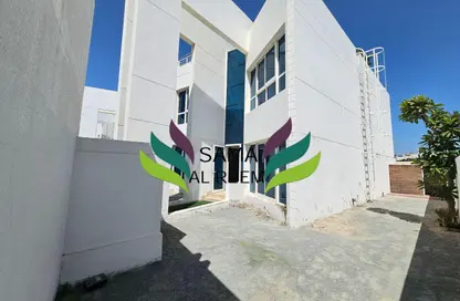 Villa - 4 Bedrooms - 5 Bathrooms for rent in Jumeirah 1 Villas - Jumeirah 1 - Jumeirah - Dubai Villa - 4 Bedrooms - 5 Bathrooms for rent in Jumeirah 1 Villas - Jumeirah 1 - Jumeirah - Dubai