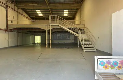 Warehouse - Studio - 2 Bathrooms for rent in Umm Dir - Umm Al Quwain