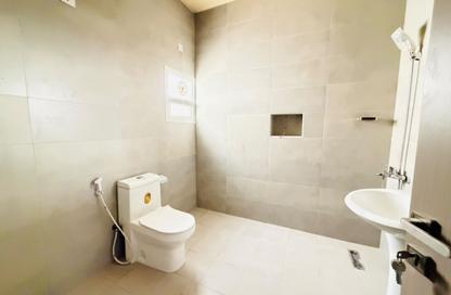 Full Floor - Studio - 7+ for rent in Al Mareija - Al Gharb - Sharjah
