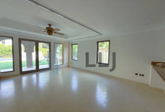 154594027 - Property Image 2