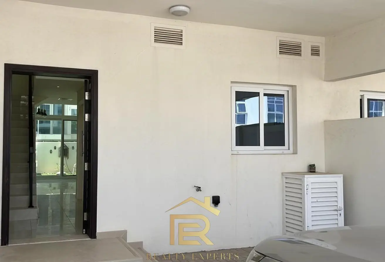 136567902 - Property Main Image