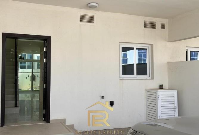 136567902 - Property Main Image