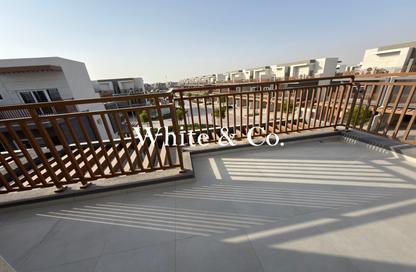 Townhouse - 4 - 4 for rent in Verona - Damac Hills 2 - Dubai Townhouse - 4 - 4 for rent in Verona - Damac Hills 2 - Dubai