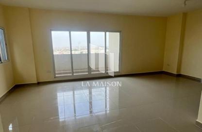 Apartment - 3 Bedrooms - 4 Bathrooms for rent in Tower 27 - Al Reef Downtown - Al Reef - Abu Dhabi