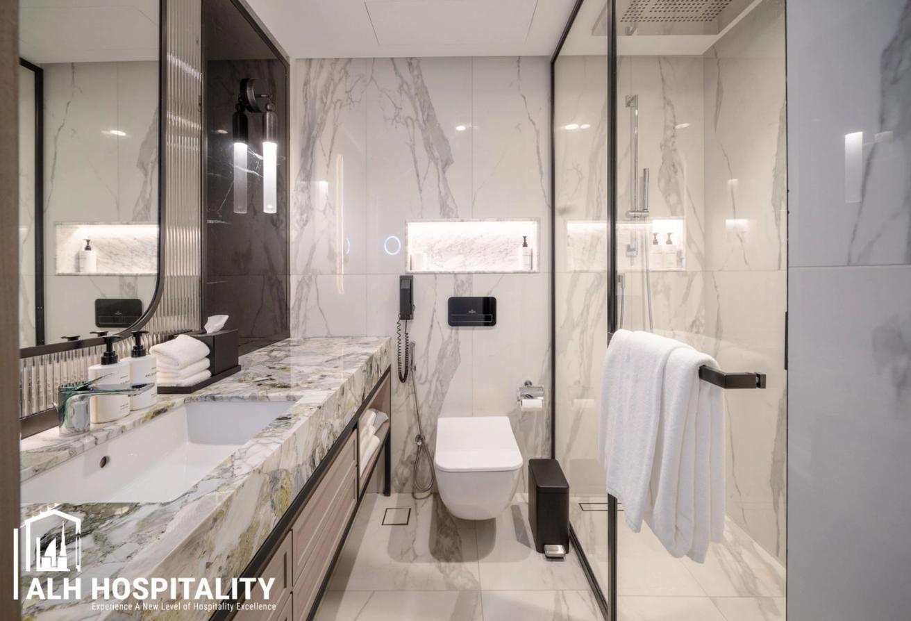 Upgraded Interiors | Massive Layout | Marina Views photo 14