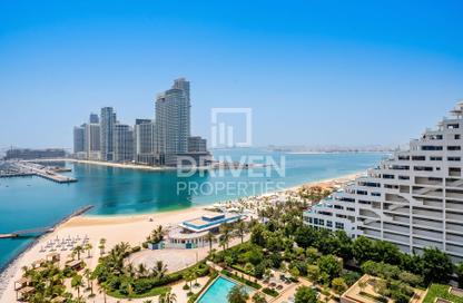 Apartment - 4 Bedrooms - 5 Bathrooms for sale in One at Palm Jumeirah - Palm Jumeirah - Dubai
