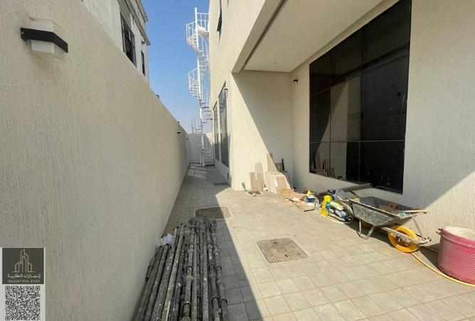 54939419 - Property Image 2