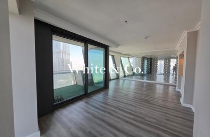Apartment - 3 Bedrooms - 3 Bathrooms for sale in Burj Vista Tower 1 - Burj Vista - Downtown Dubai - Dubai