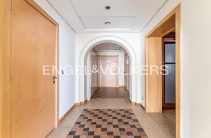 Apartment - 3 - 4 for rent in Al Hatimi - Shoreline Apartments - Palm Jumeirah - Dubai