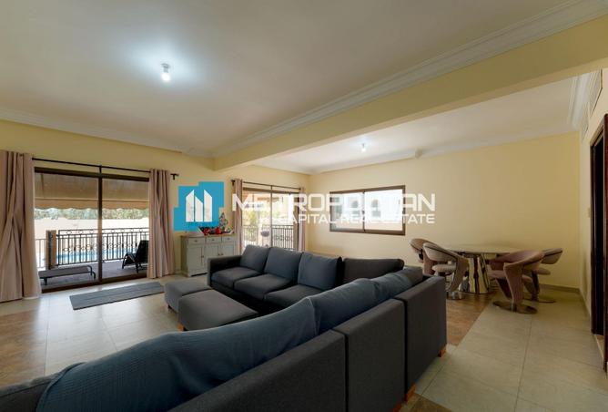 75015723 - Property Image 2