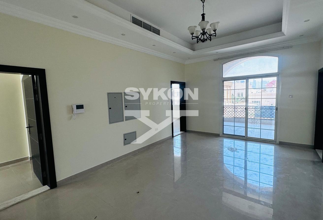 Stunning 5BR | Standalone Villa | Pool and Garden photo 11
